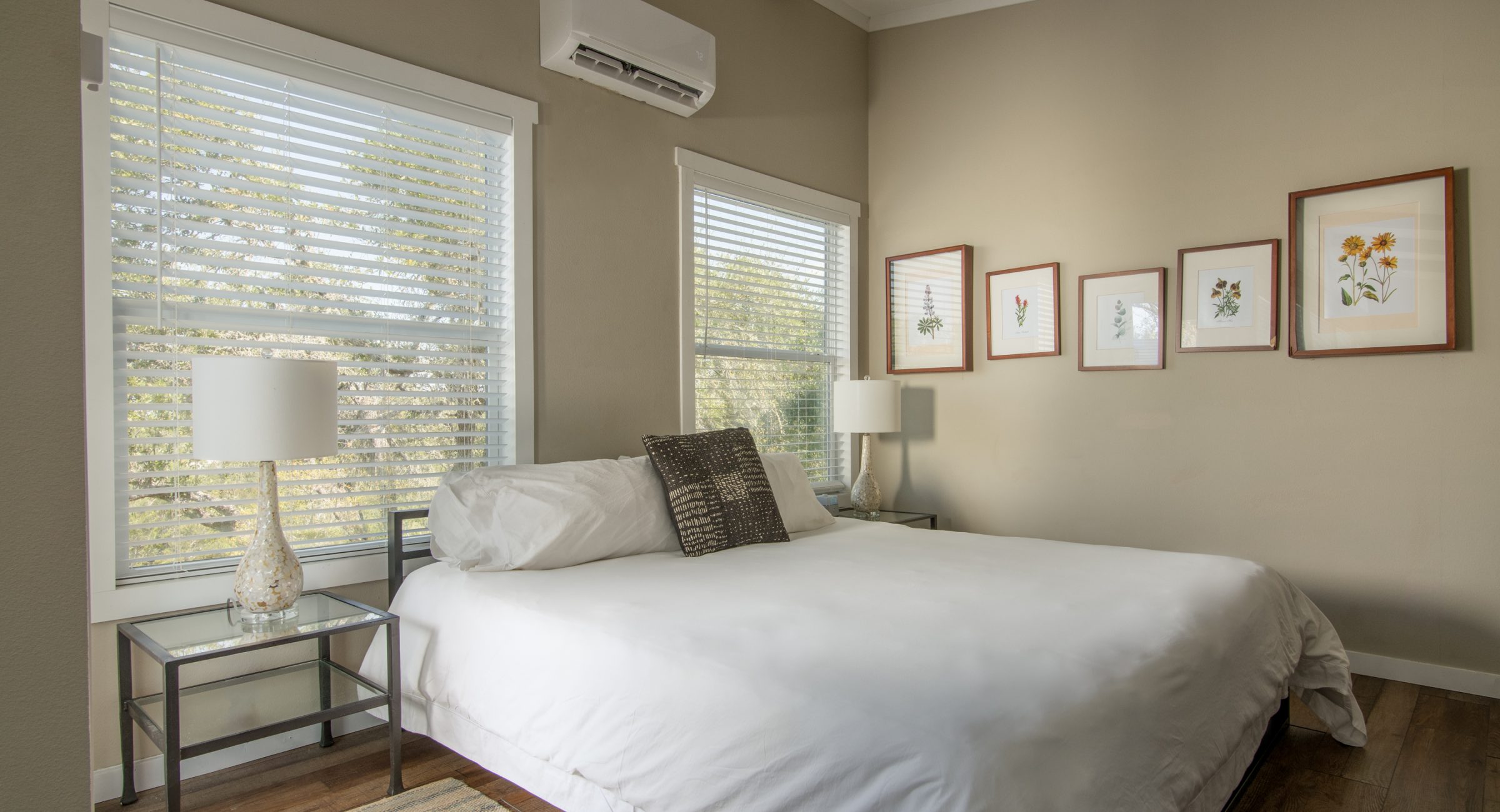 King Bed in the Casitas