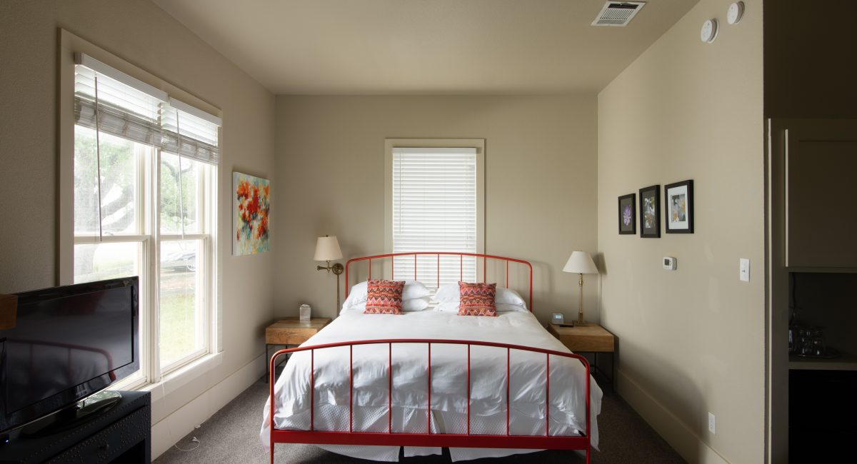 King Bed in the Pecan Cottage