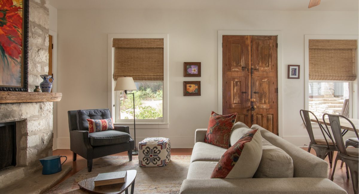 Toalson living room at the main inn
